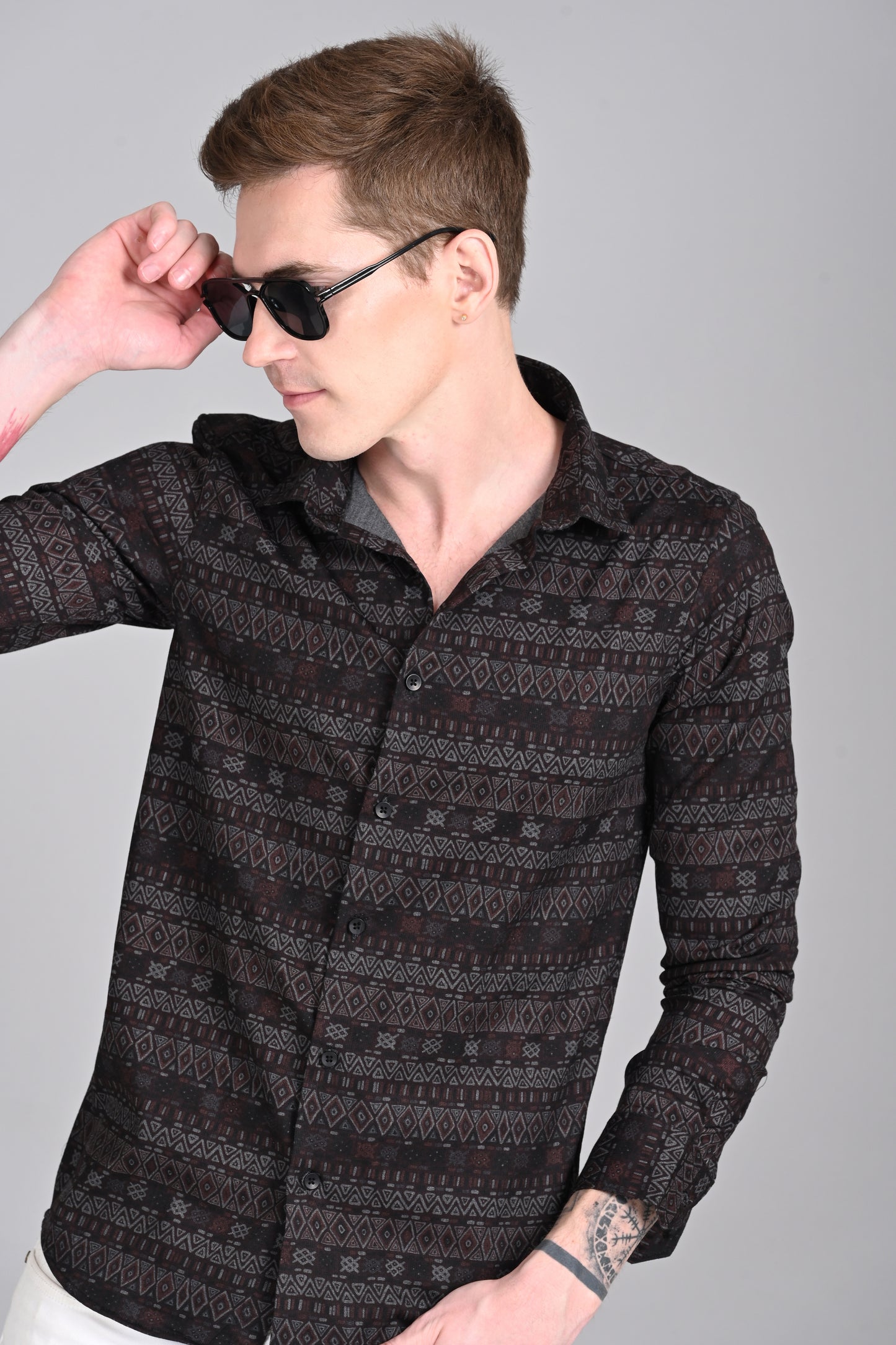 DGY BW Bold & Vibrant: Printed